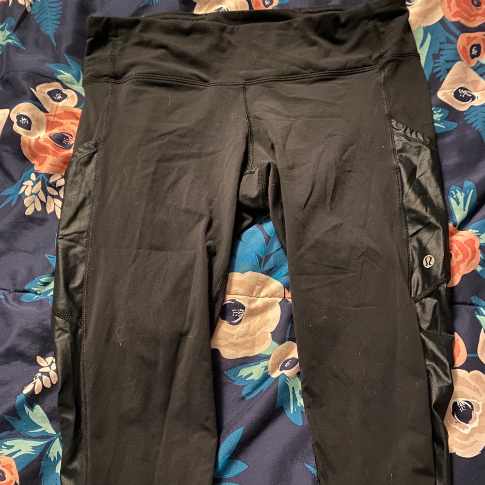 Lululemon crop athletic pant